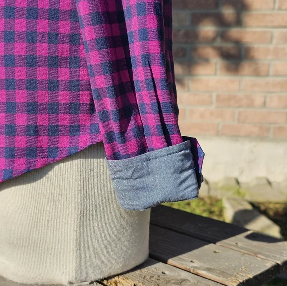 Outfitter Trading Co. Purple Breckenridge blouse - Picture 4 of 7